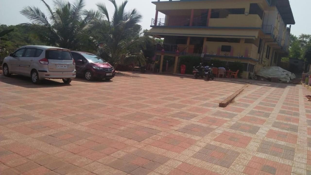 Shanthi Krishna Residency Gokarna  Luaran gambar